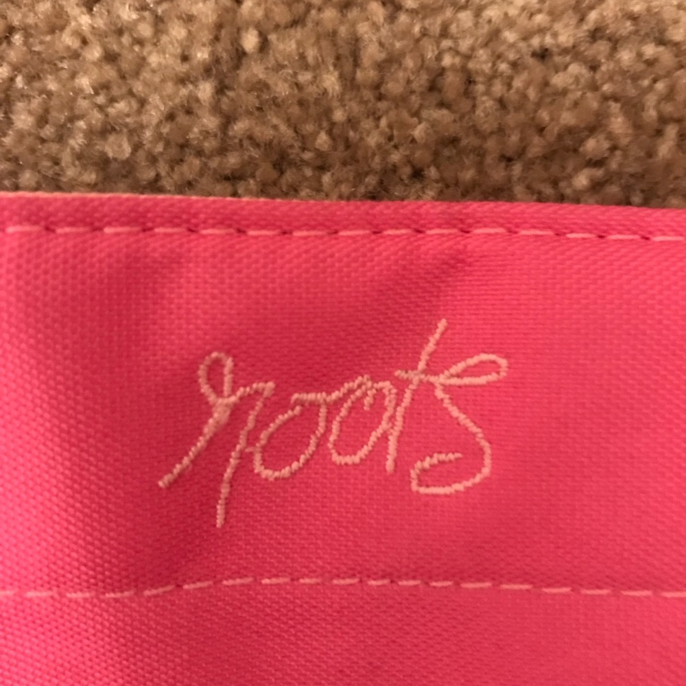 ROOTS authentic small pink tote - Picture 3 of 7